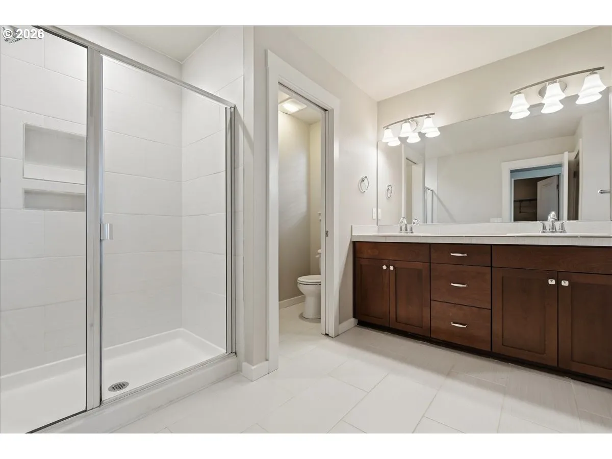 Bathroom, Attached-Double Sinks