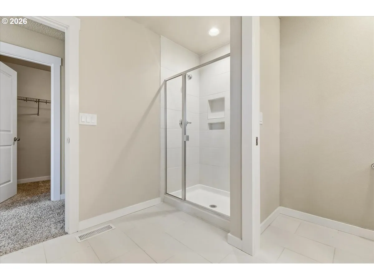 Bathroom, Attached