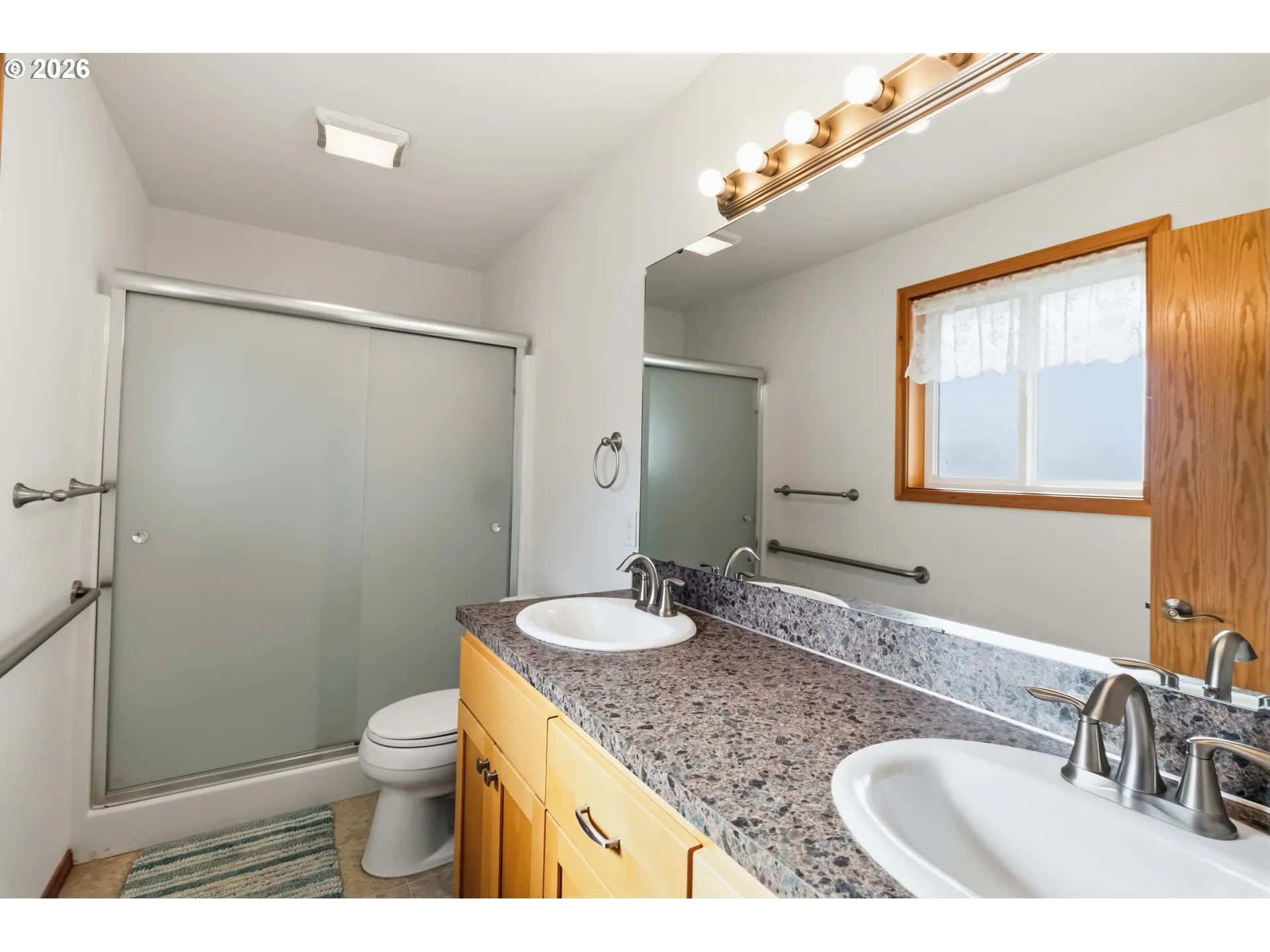 Bathroom-Walk in Shower