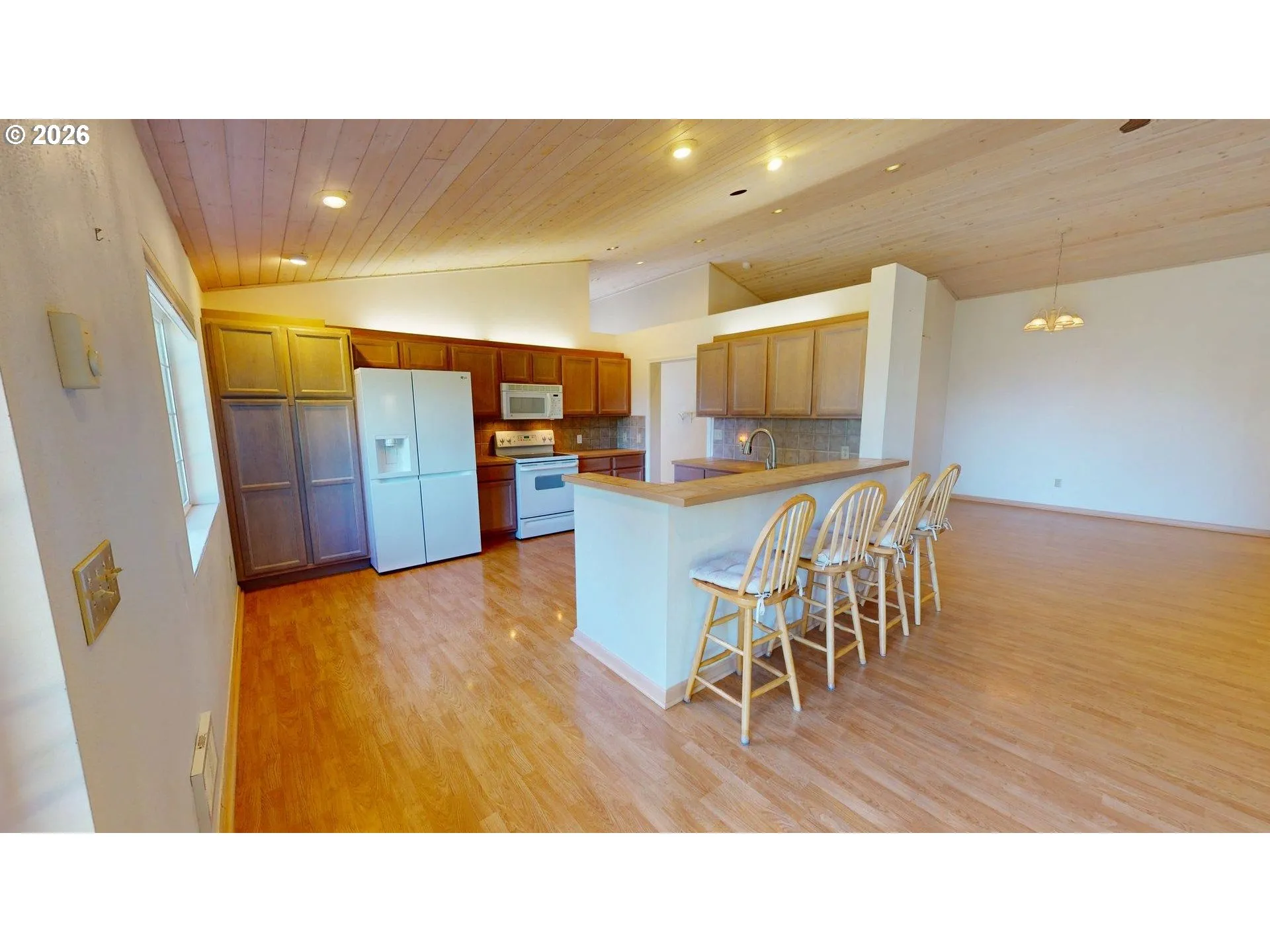 Kitchen/Living Room