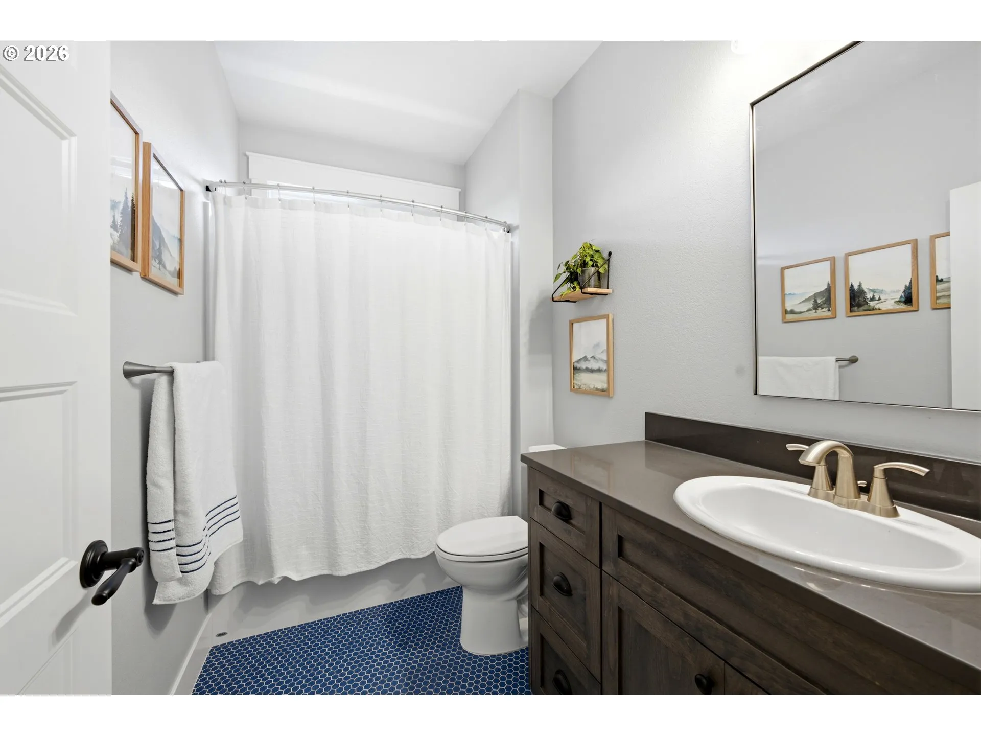Bathroom-Hall