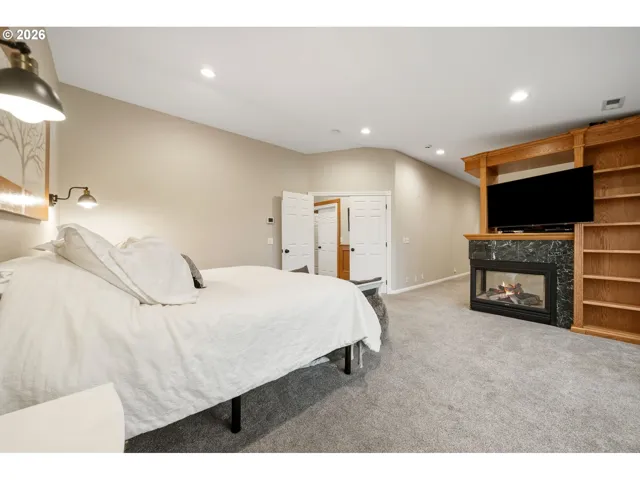 Owner's Suite Bedroom-Upper