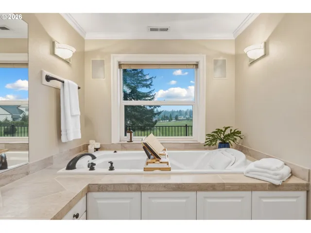 Owner's Suite Bathroom-Garden Tub