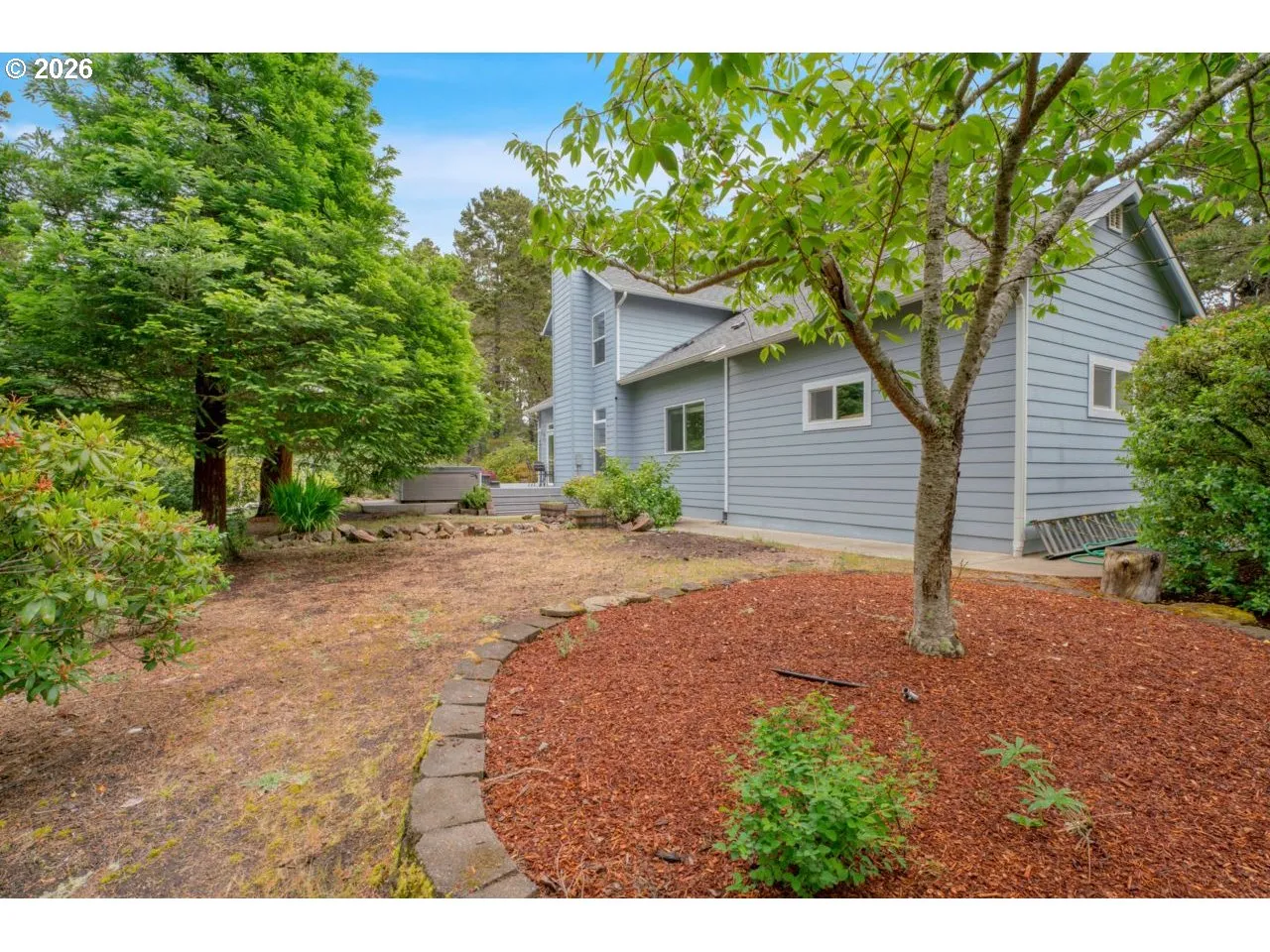 Yard-Back