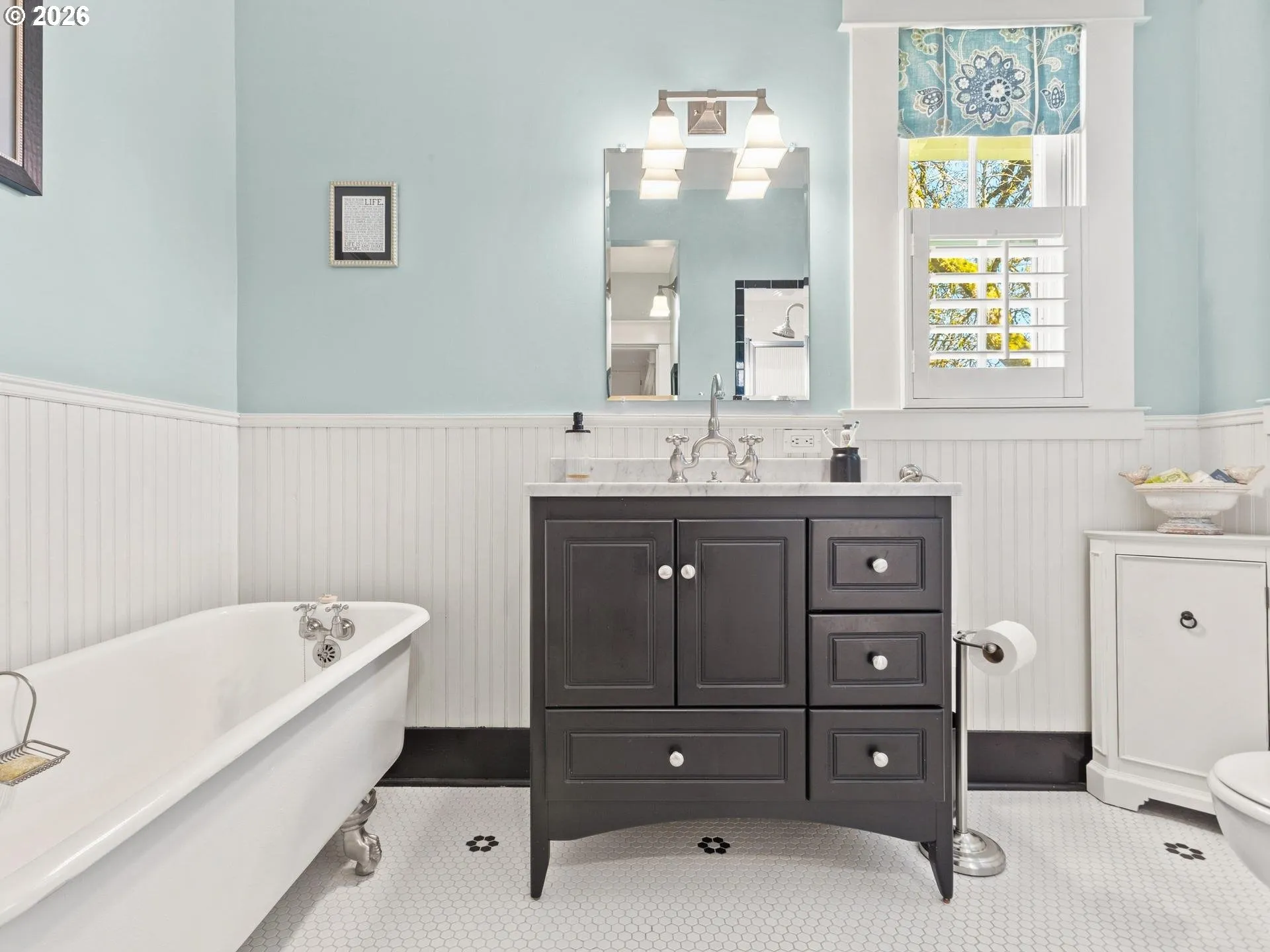 Bathroom-Upper