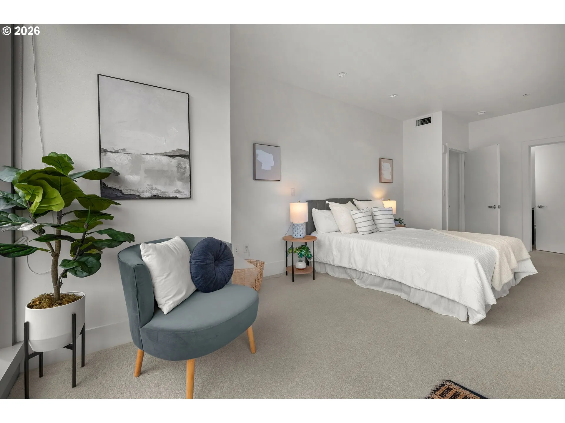Bedroom, Primary