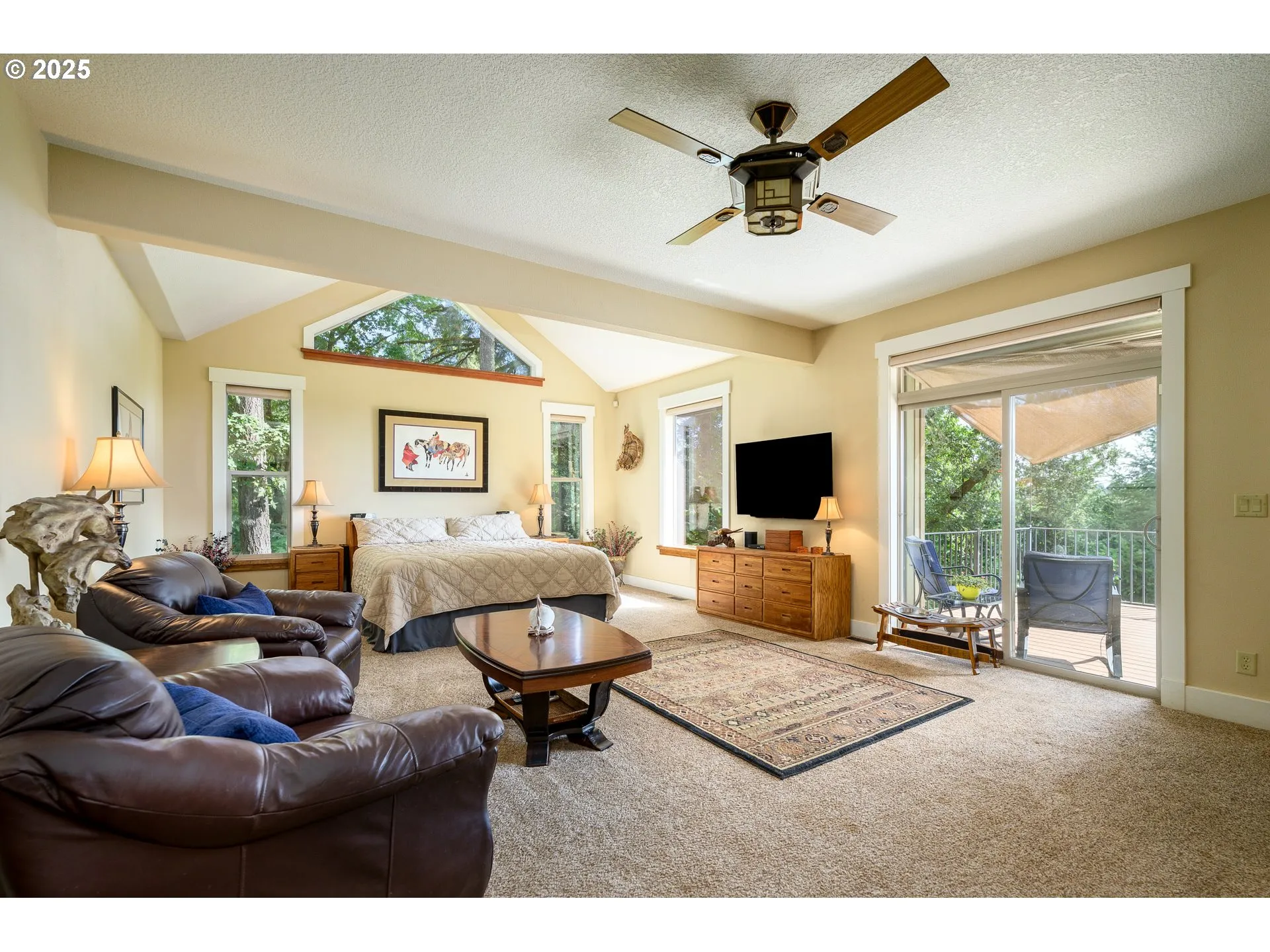 Bedroom, Owner's Suite-Main