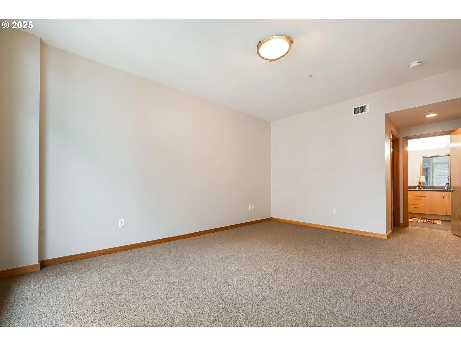 Bedroom, Primary