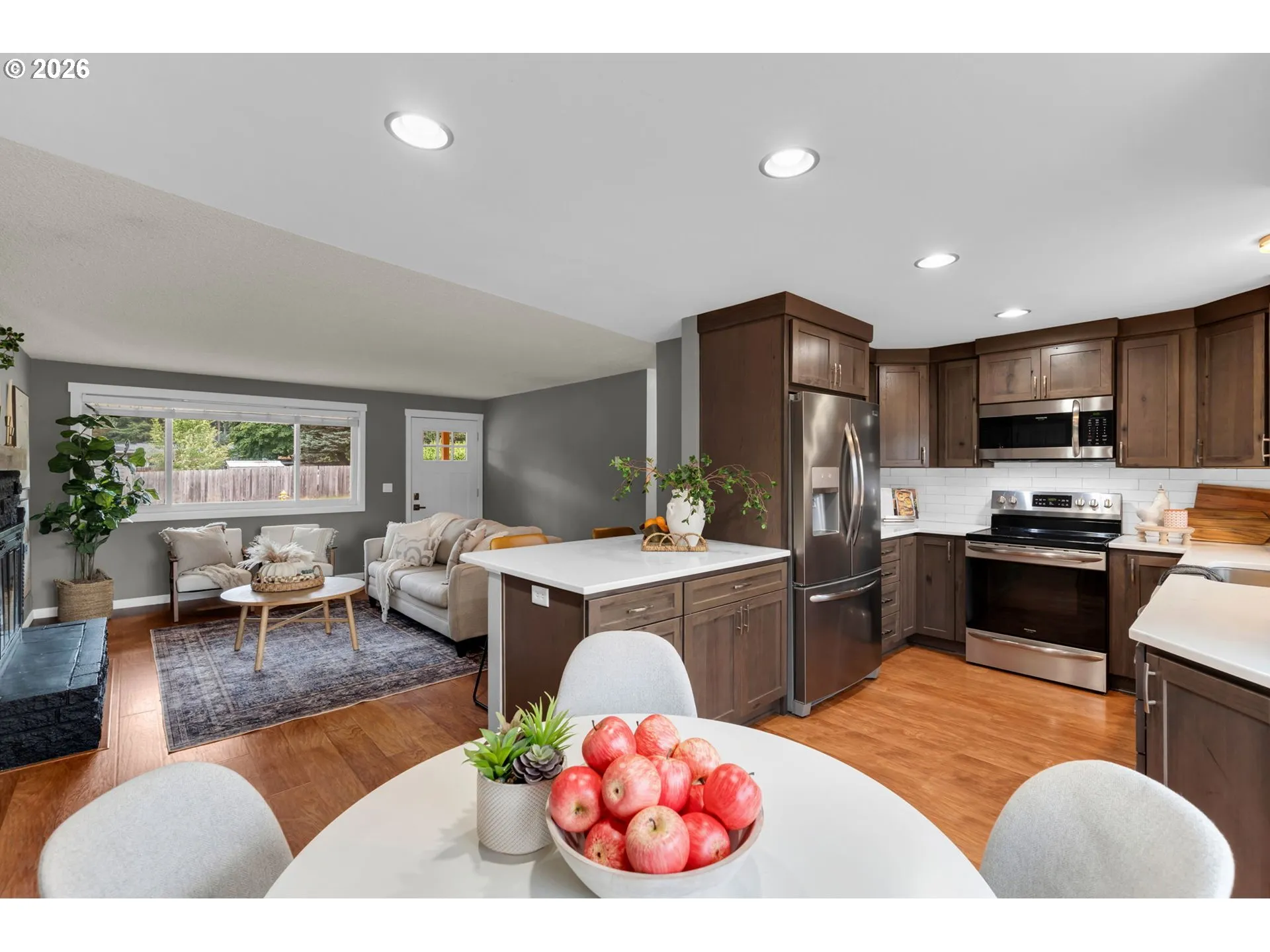 Kitchen/Living Room-Island