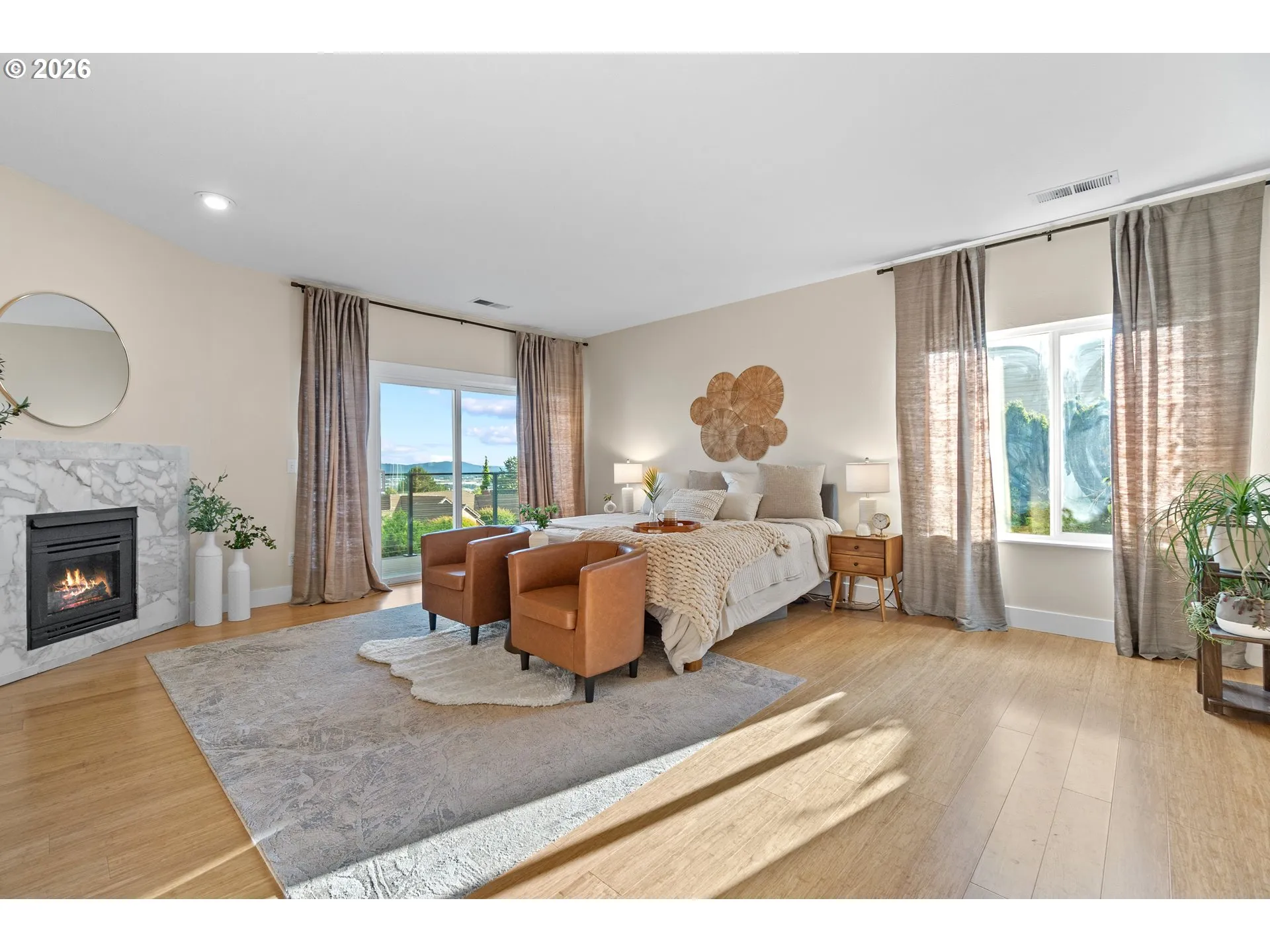Bedroom, Primary