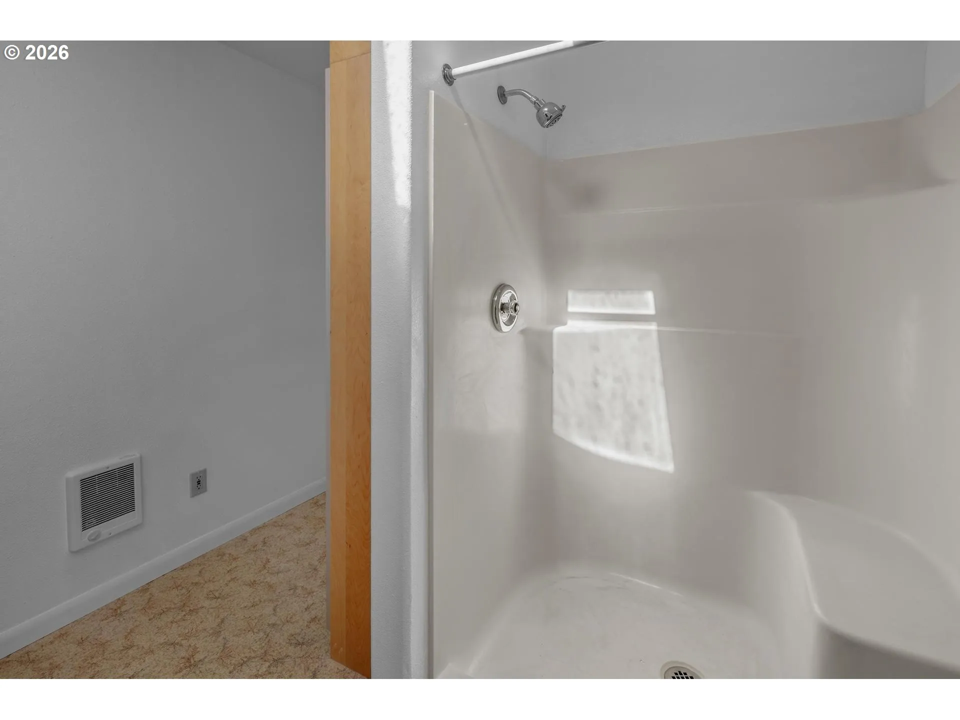 Bathroom-Walk in Shower