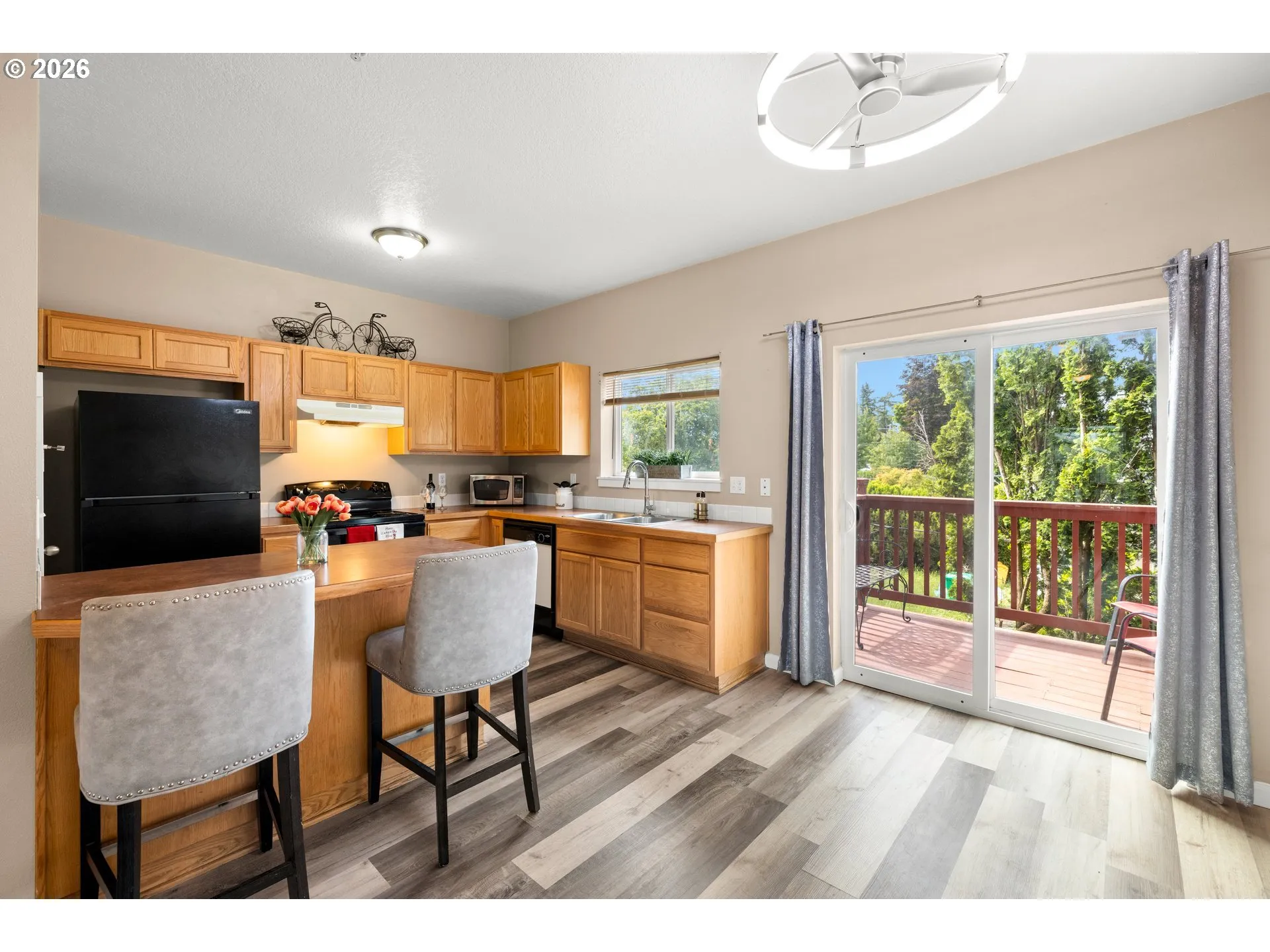Kitchen/Dining Room-Ceiling Fan