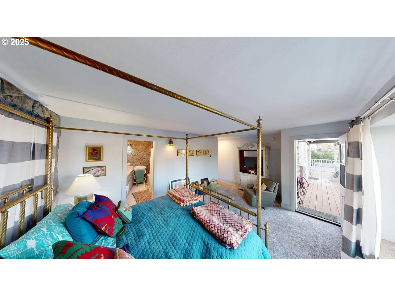 Bedroom, Primary-Upper