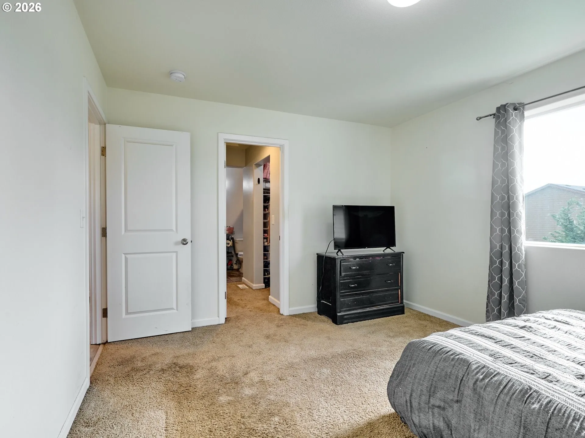 Bedroom, Primary