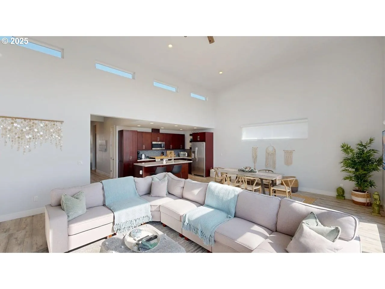 Living Room/Dining Room-Ceiling Fan