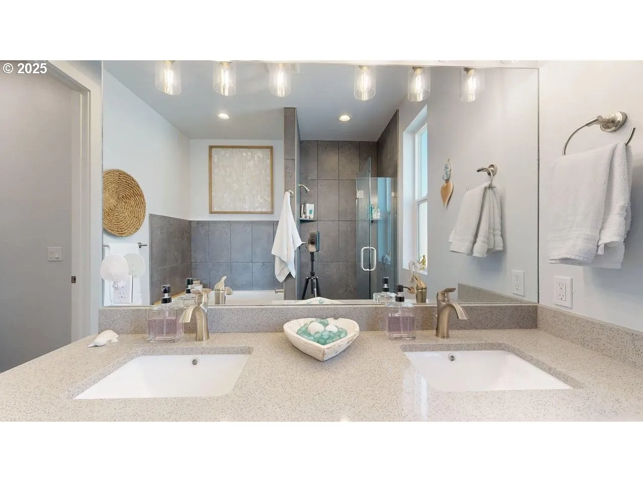 Bathroom, Attached-Double Sinks