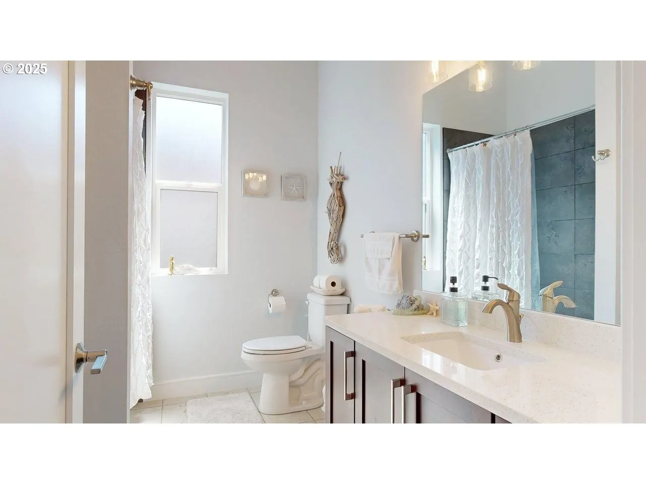Bathroom-Hall