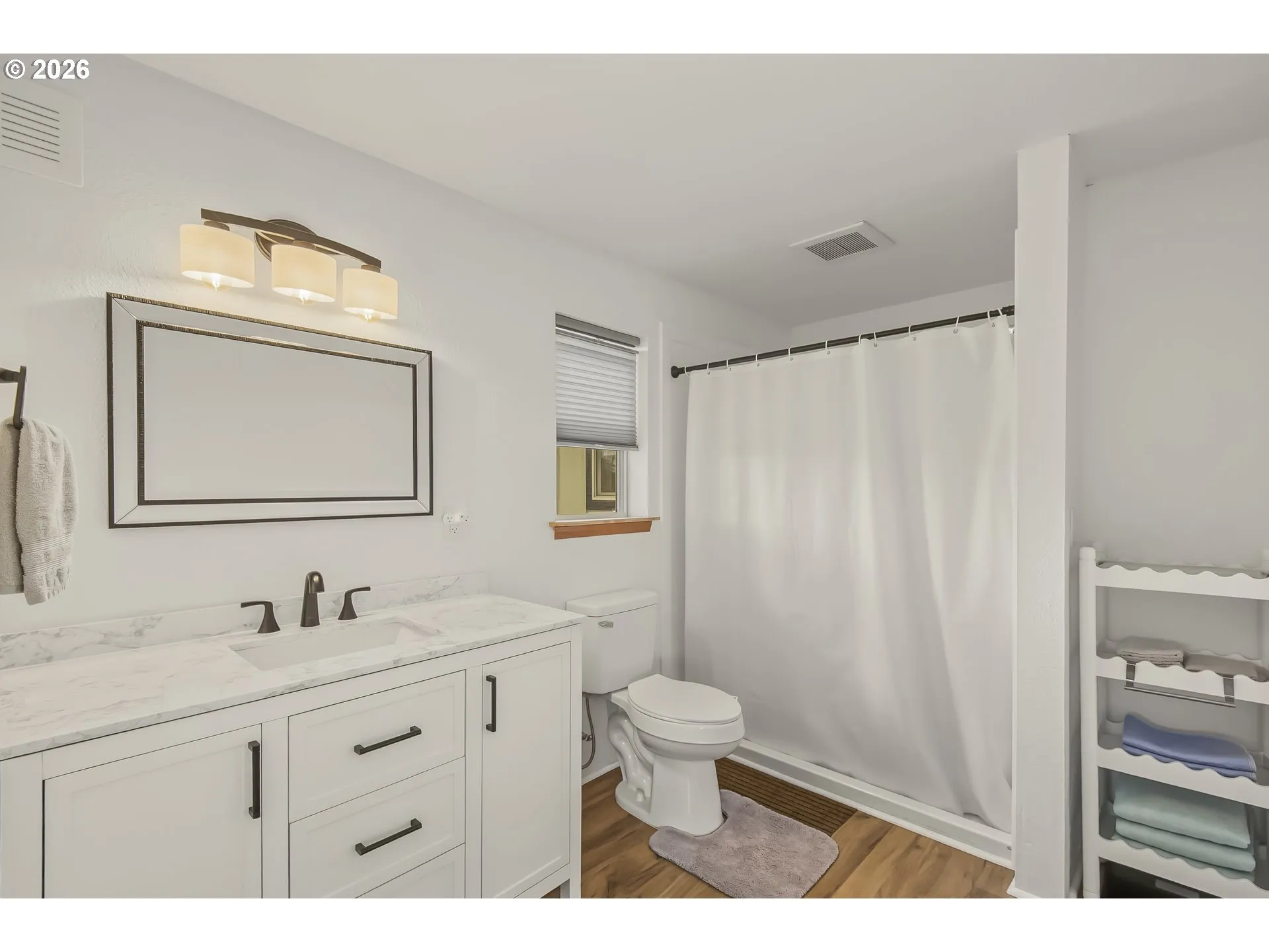 Bathroom, Attached