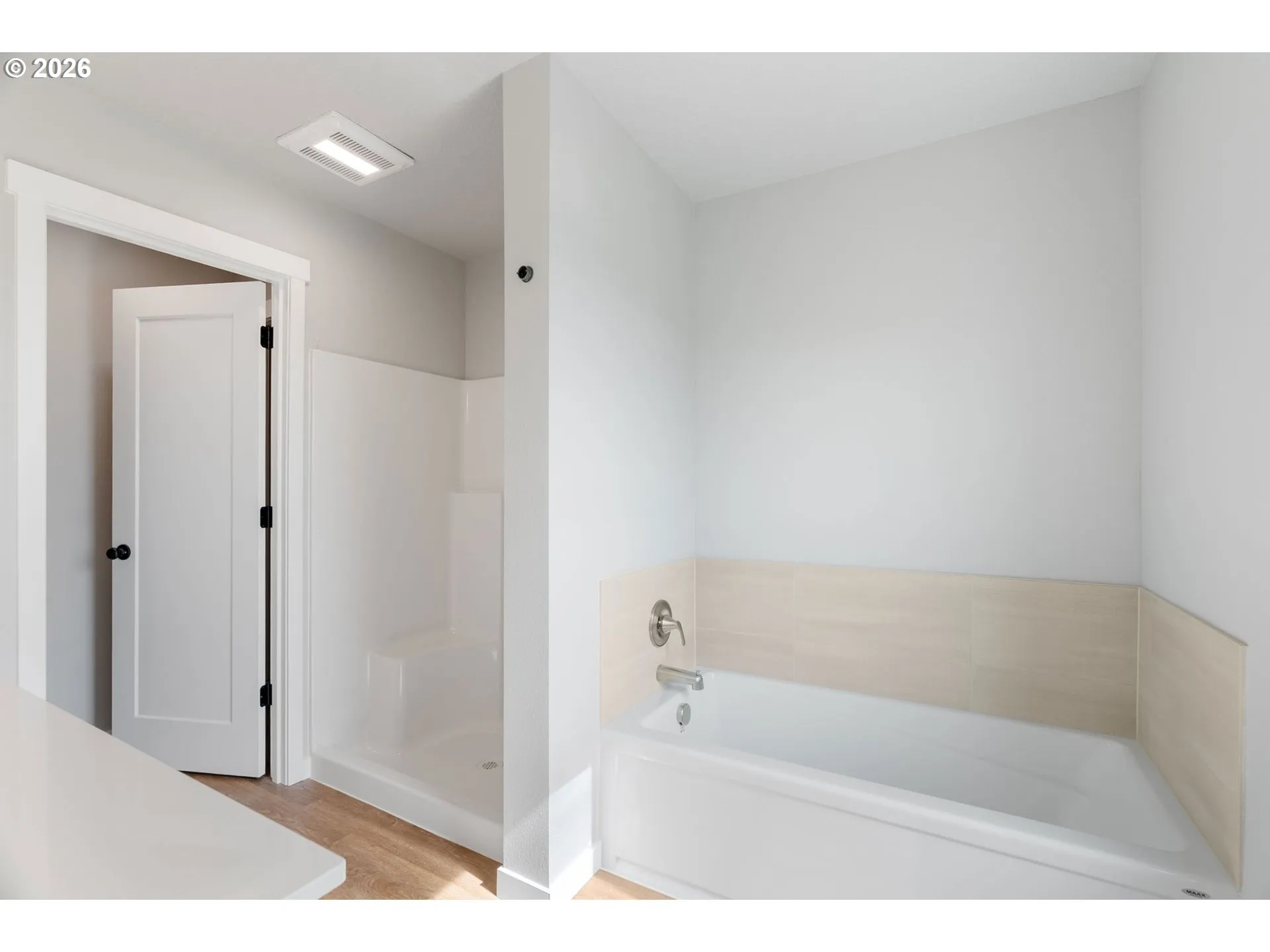 Bathroom-Walk in Shower
