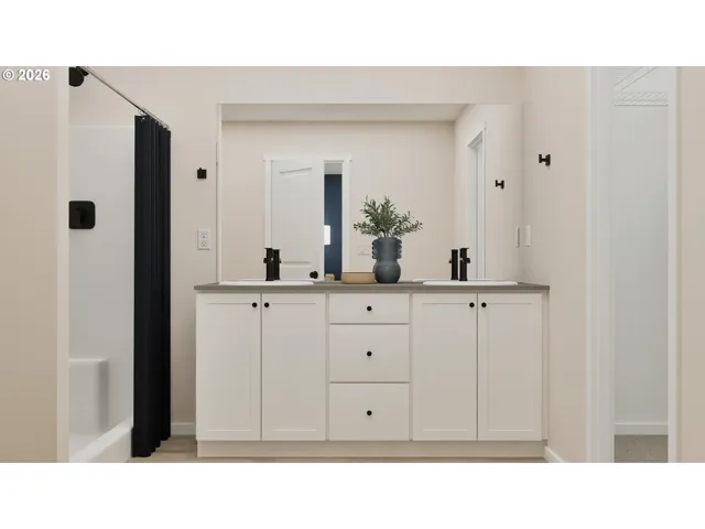 Bathroom-Walk in Shower