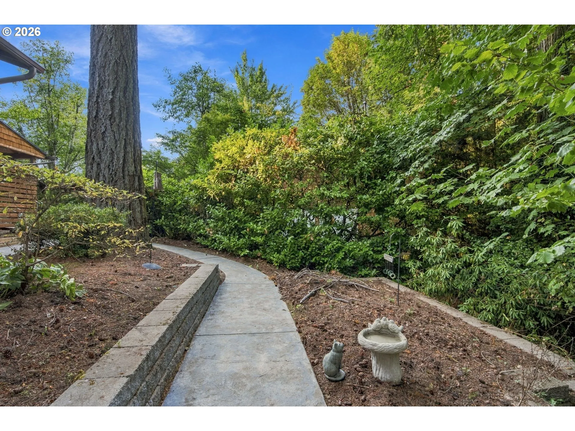 Yard-Back