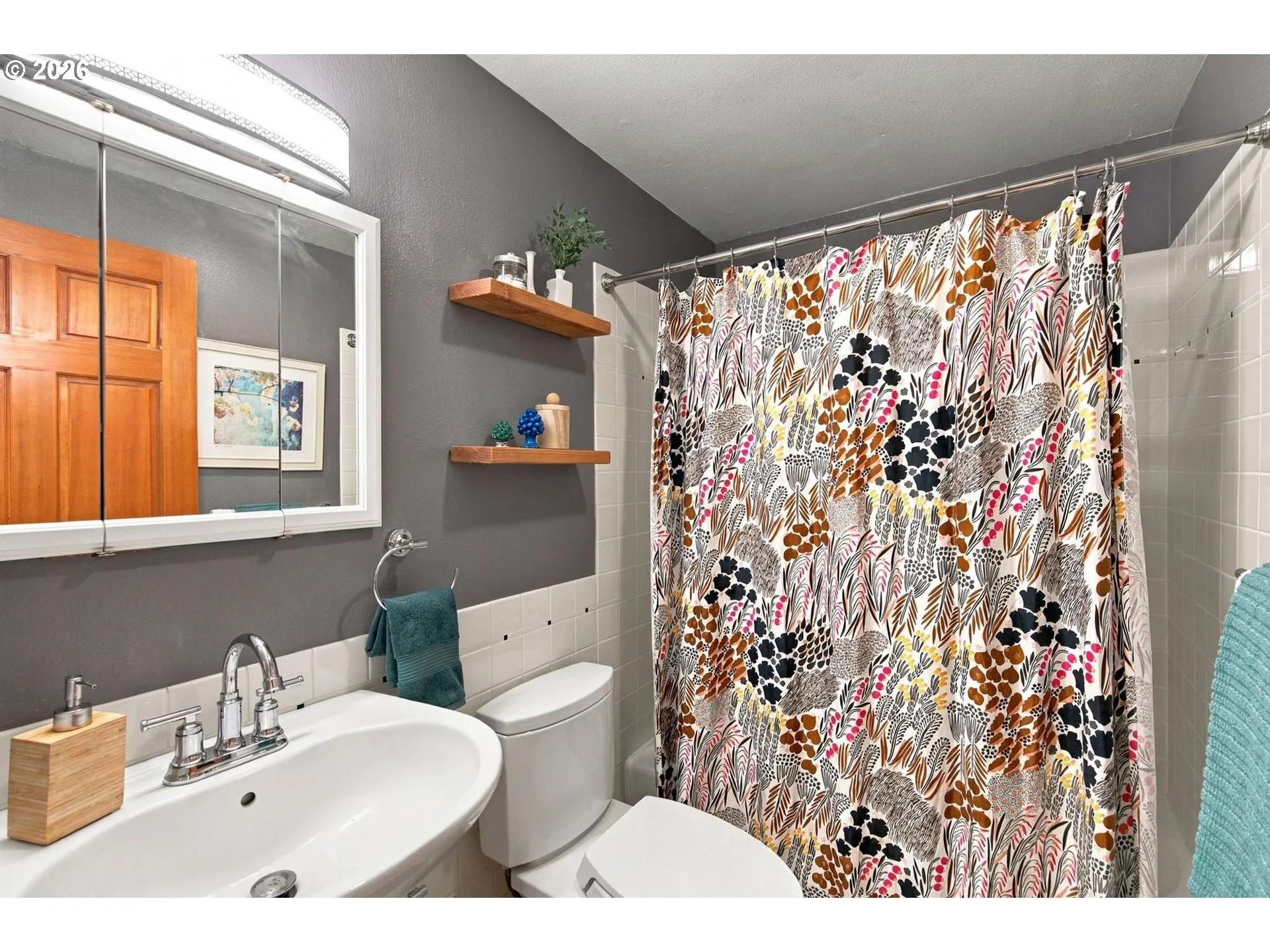 Bathroom-Hall