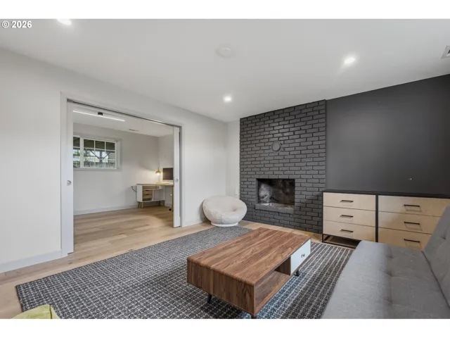 Family Room-Lower