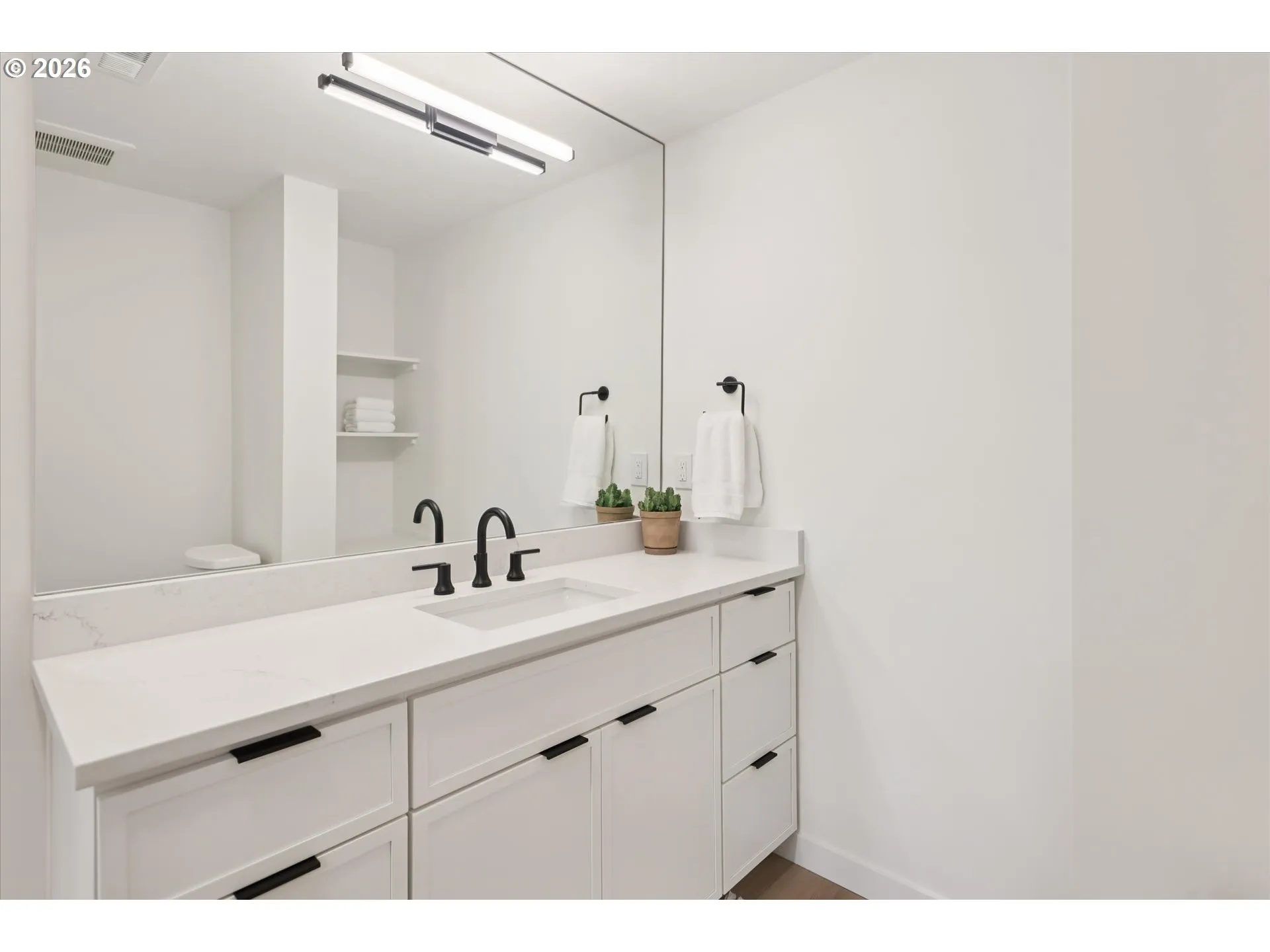 Bathroom-Lower