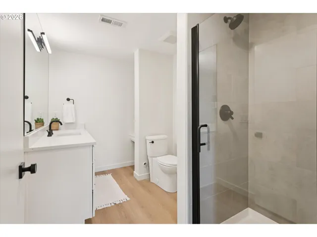 Bathroom-Lower