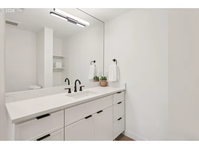 Bathroom-Lower