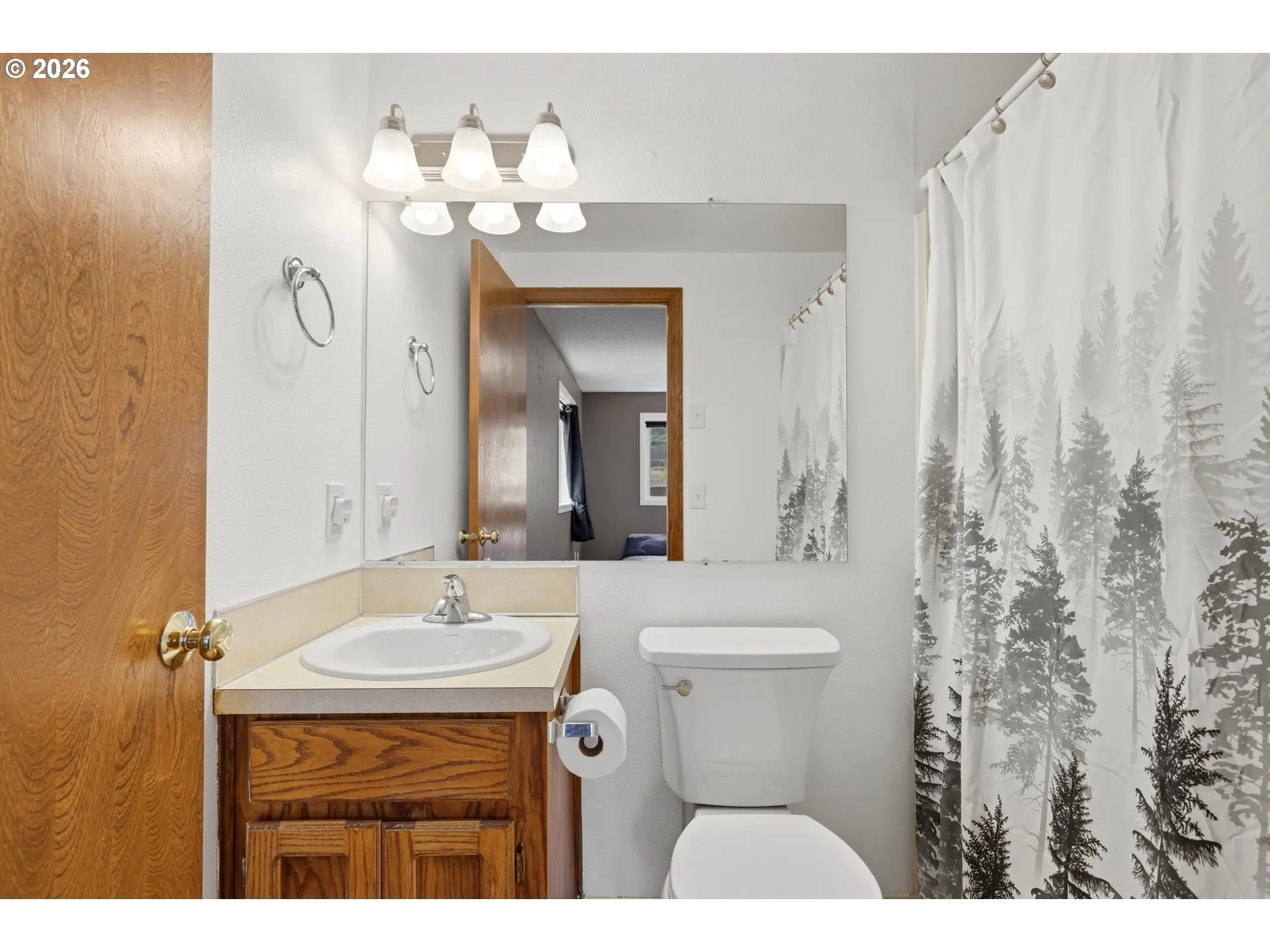 Bathroom, Attached