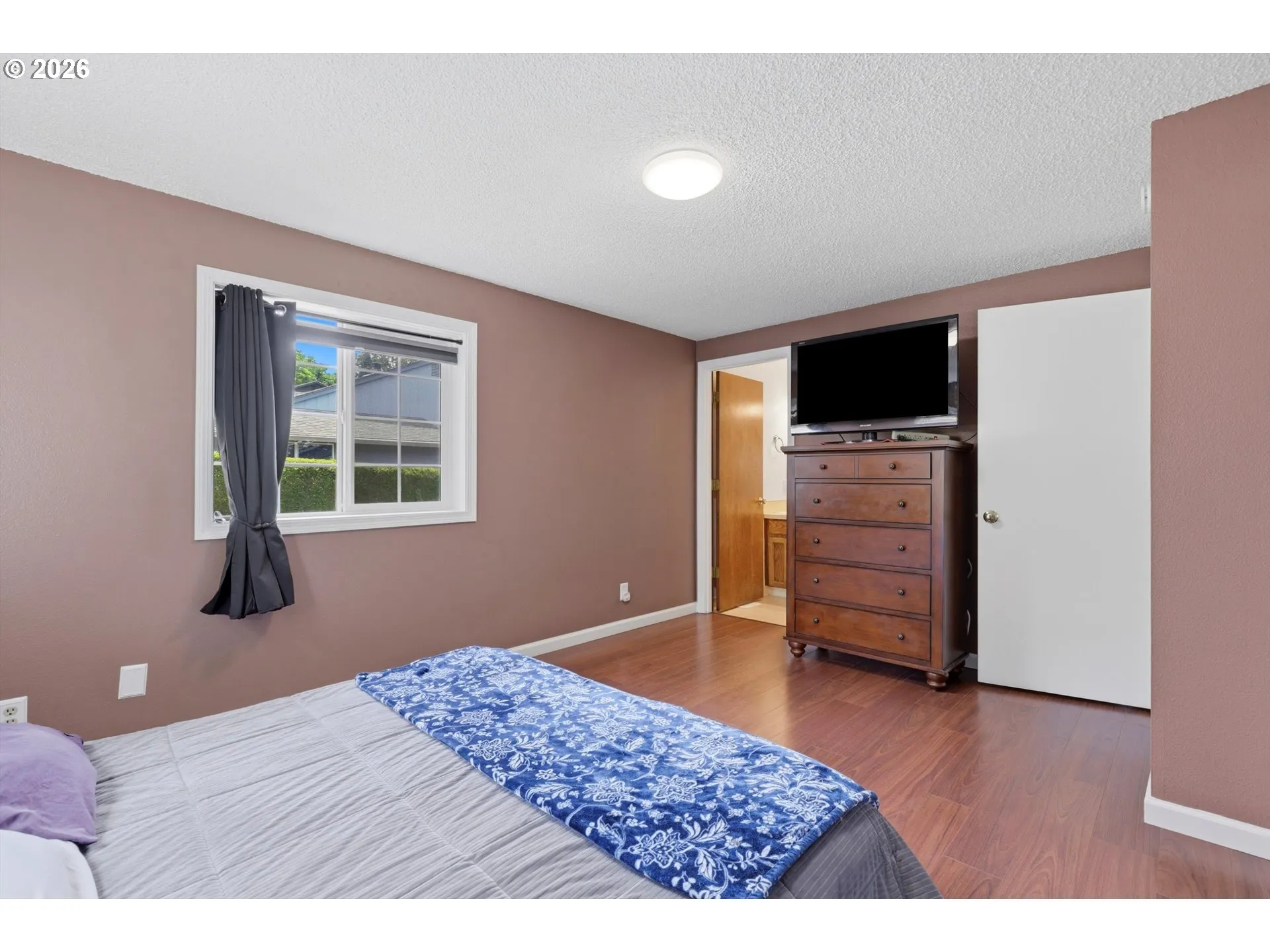 Primary Bedroom-Attached Bathroom