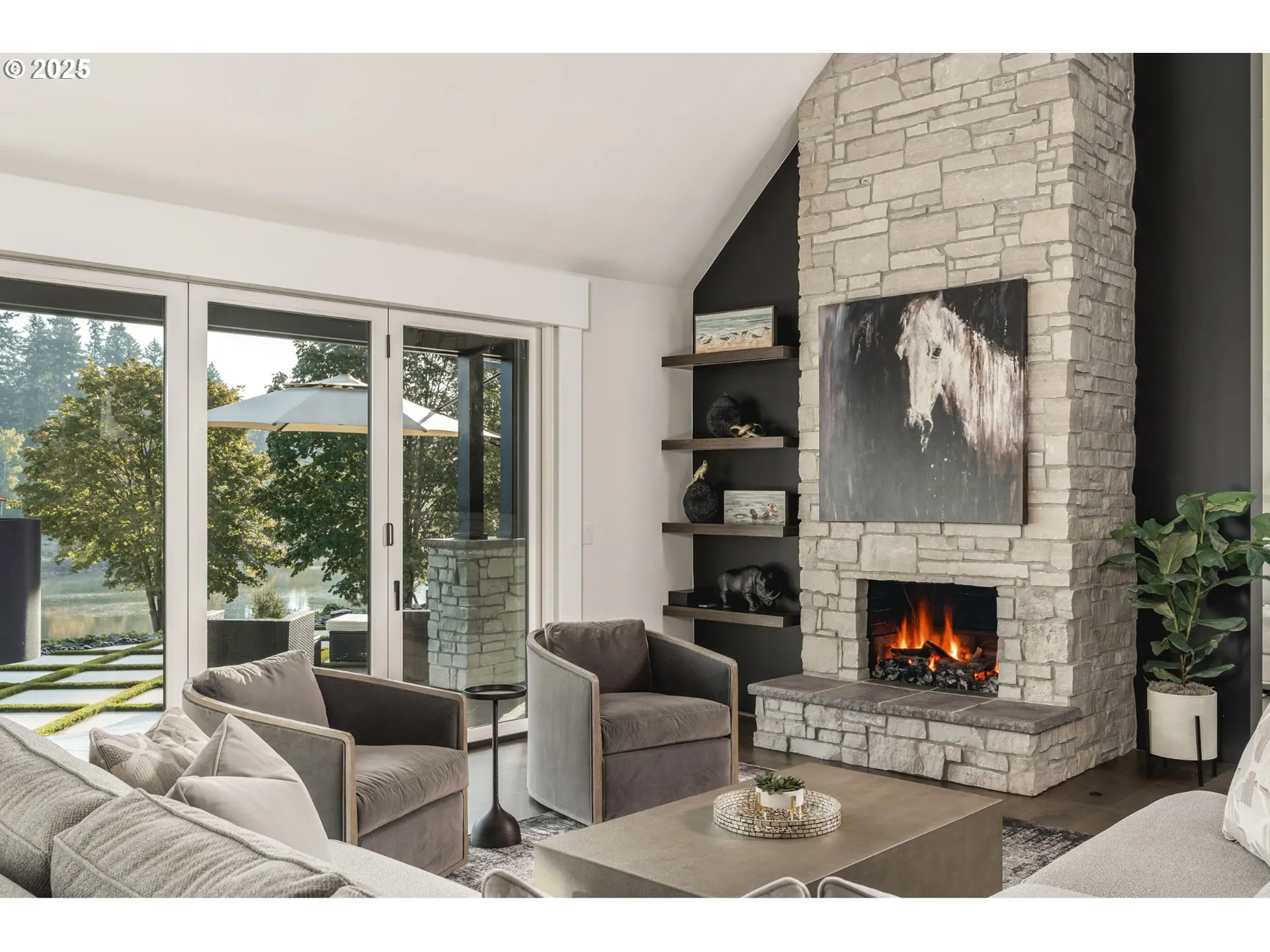 Living Room-Fireplace