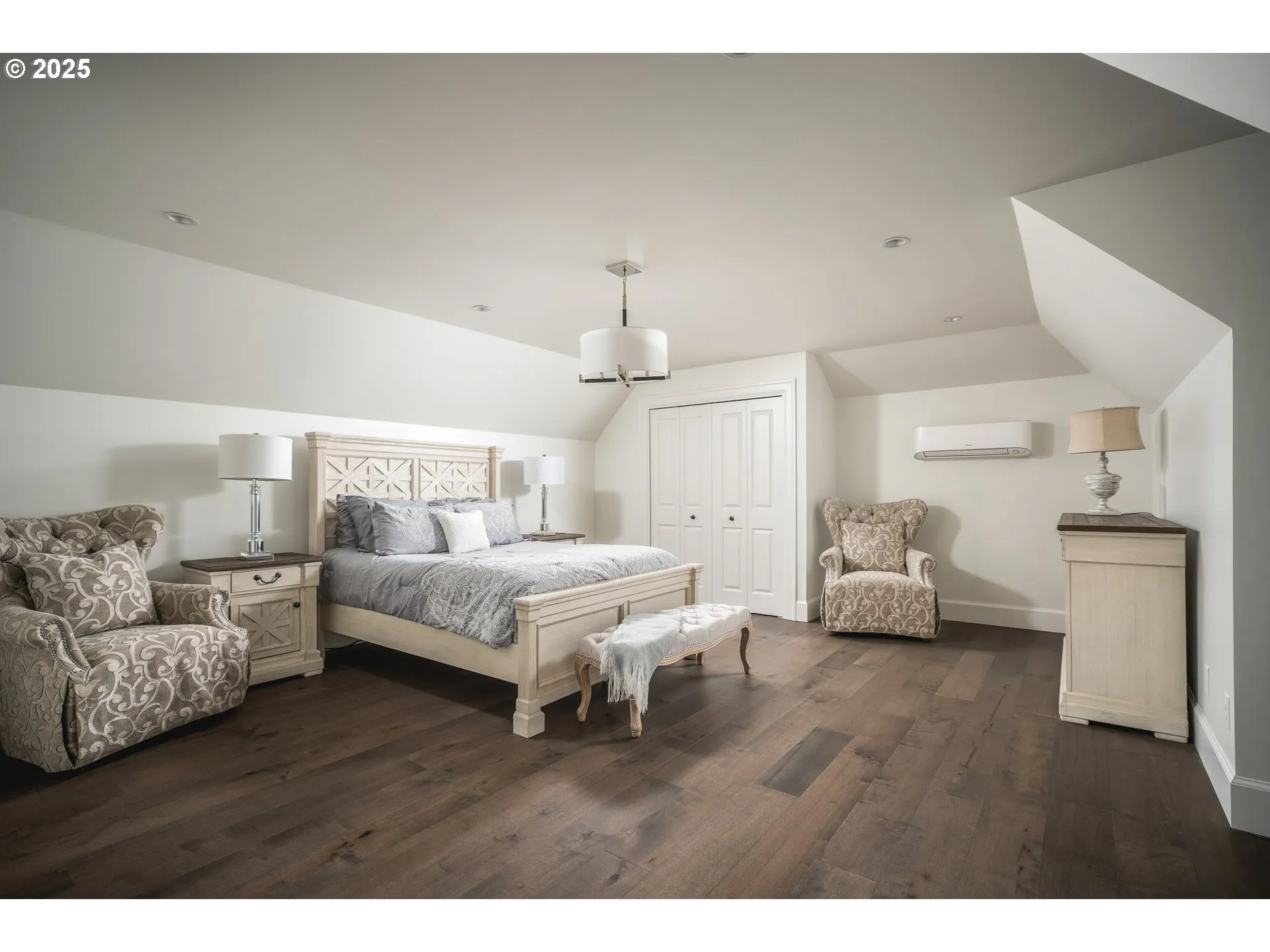 Guest Quarters