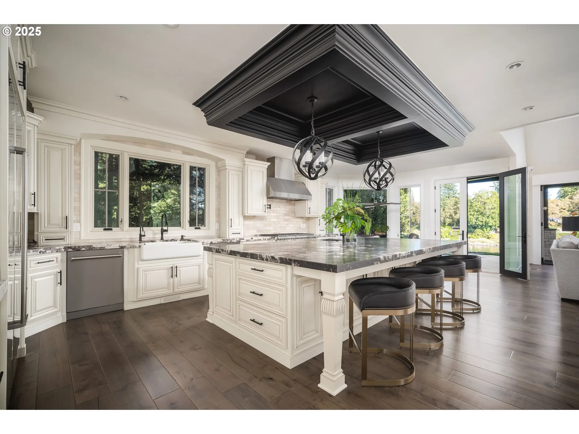 Kitchen-Island