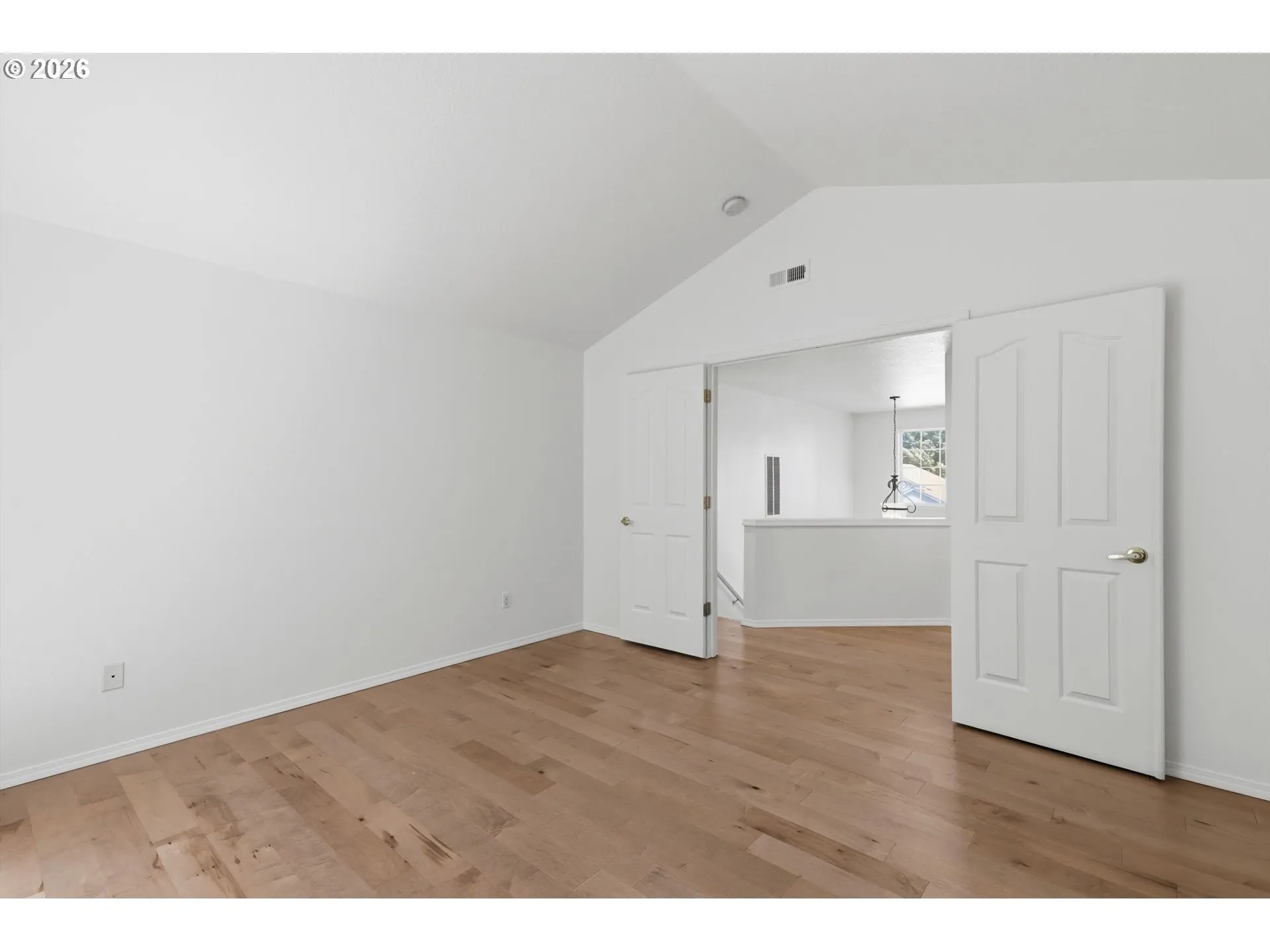 Bedroom, Primary
