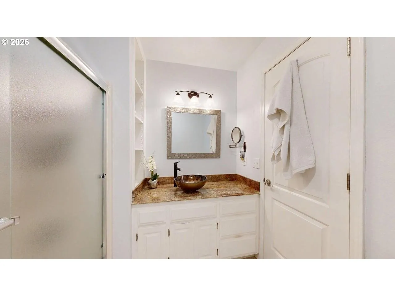 Bathroom, Attached
