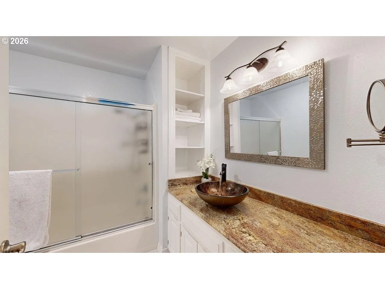 Bathroom, Attached