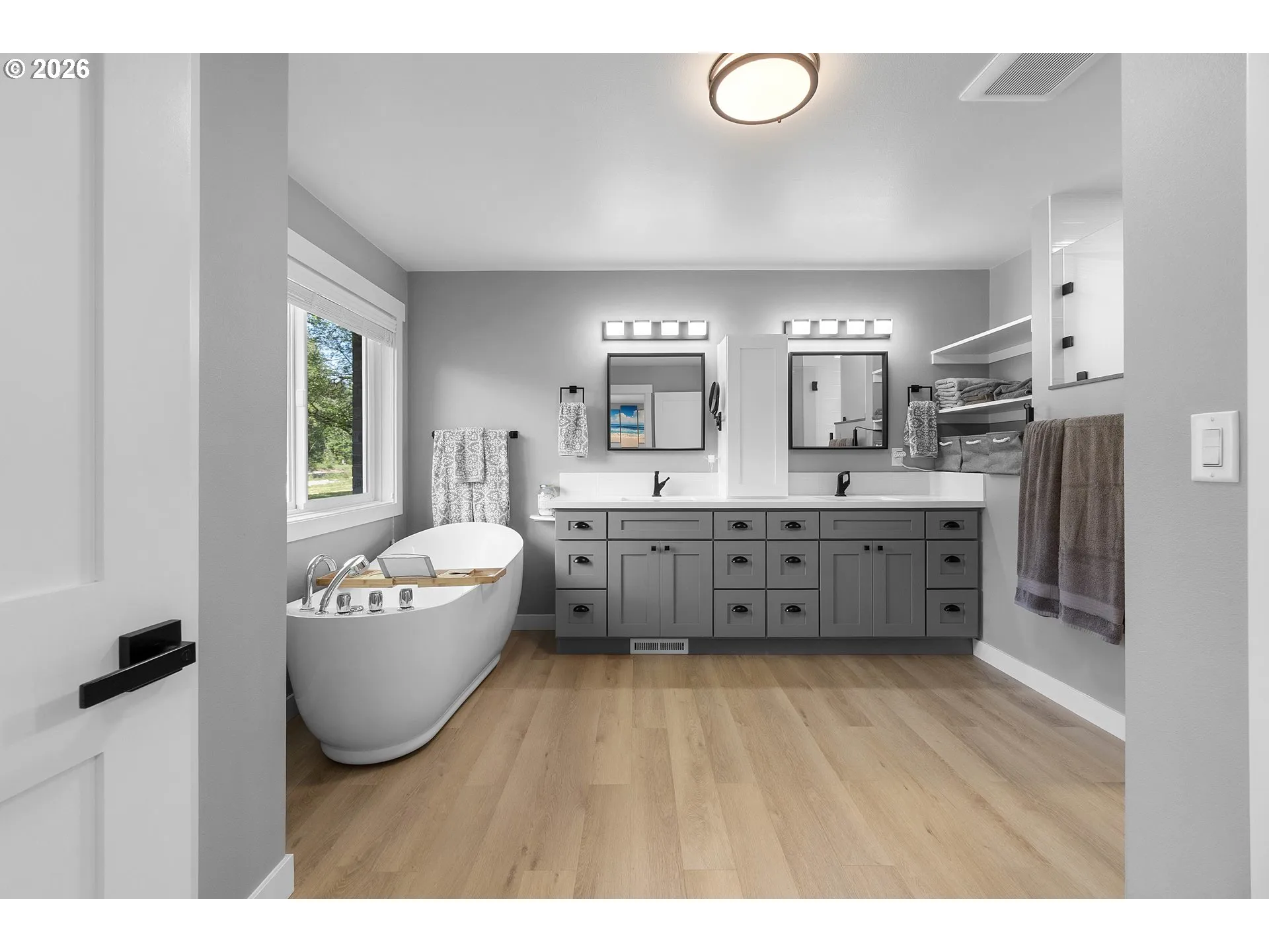 Bathroom, Attached-Main