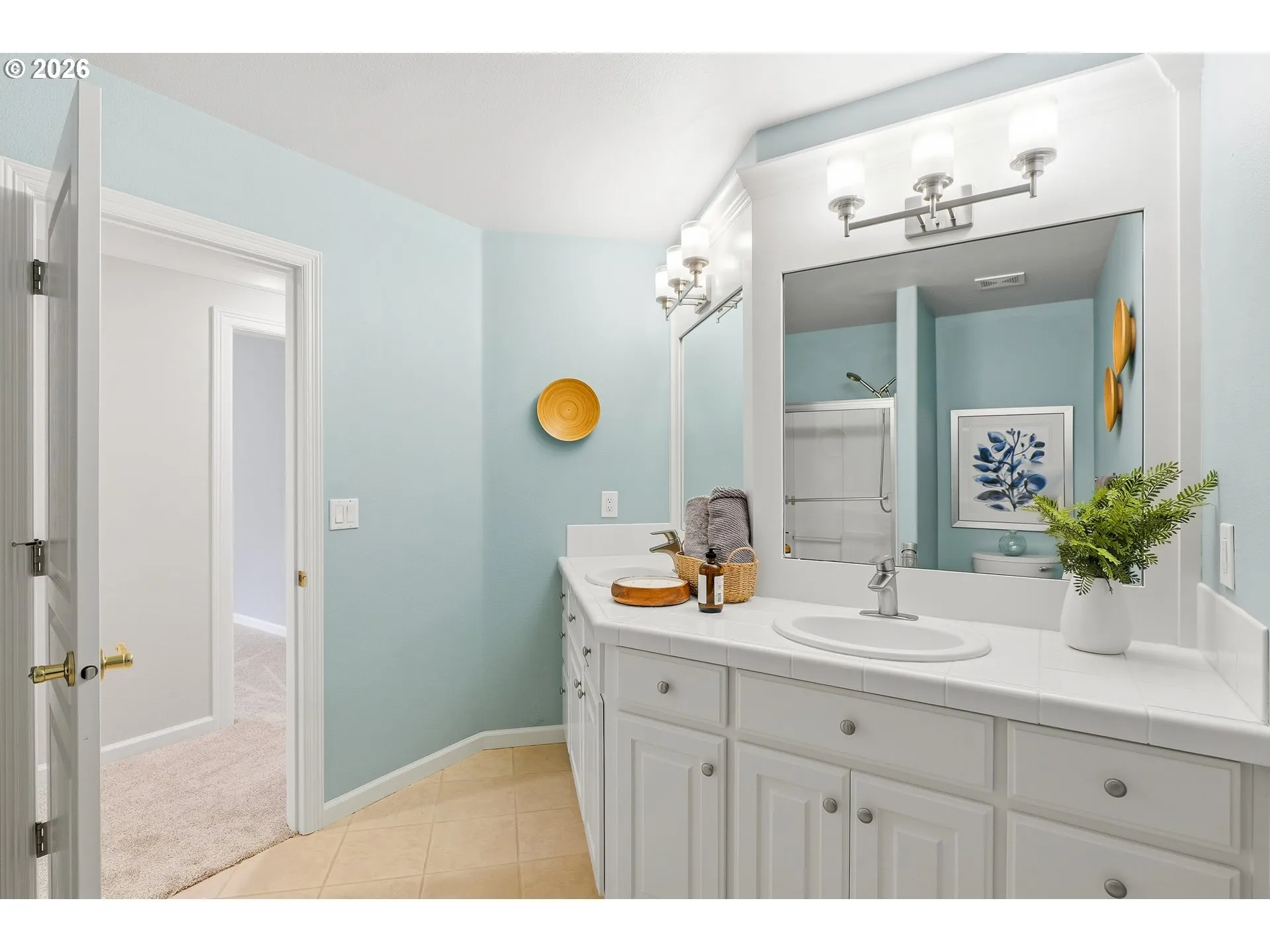 Bathroom-Upper