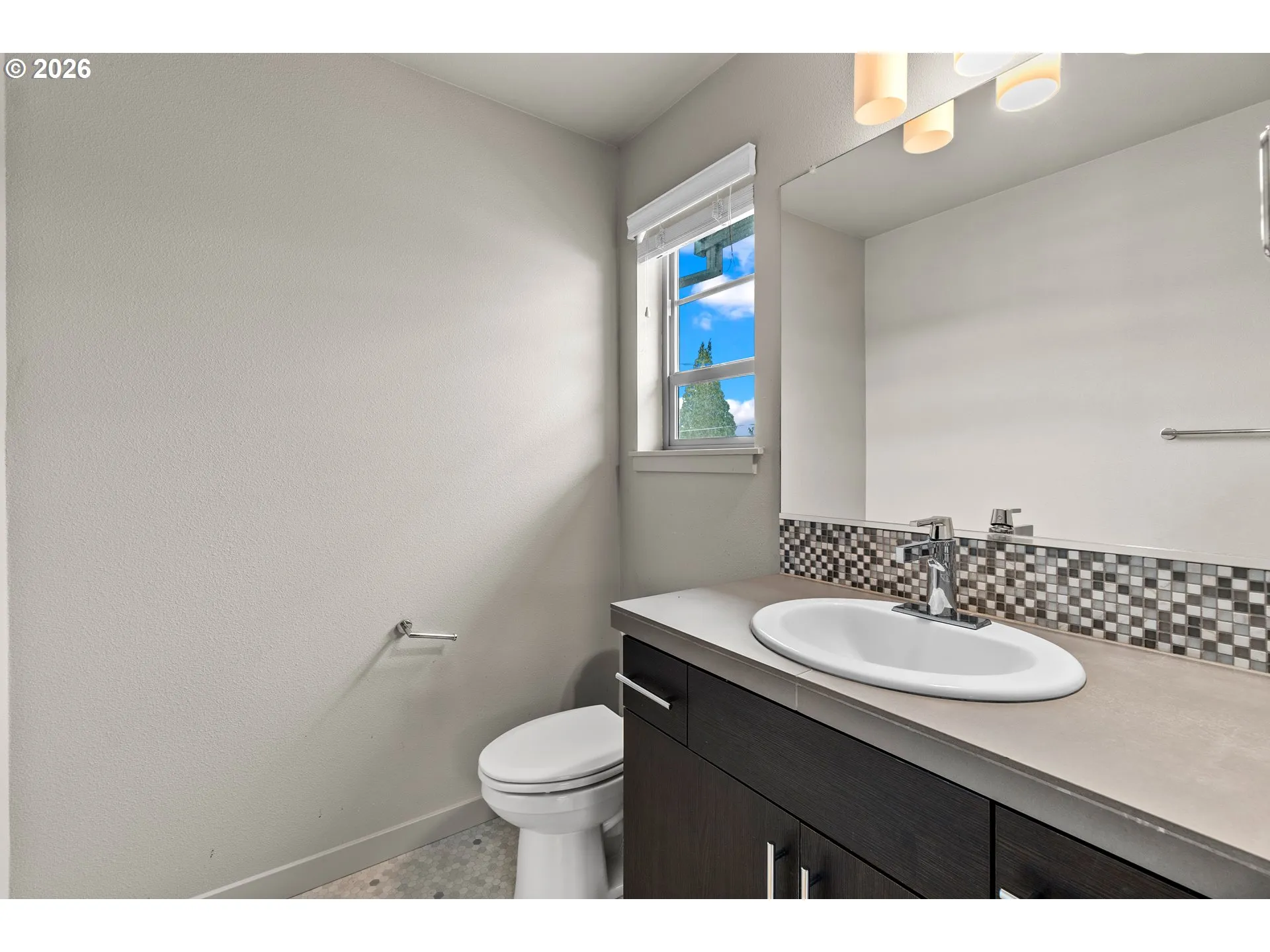 Bathroom-Upper