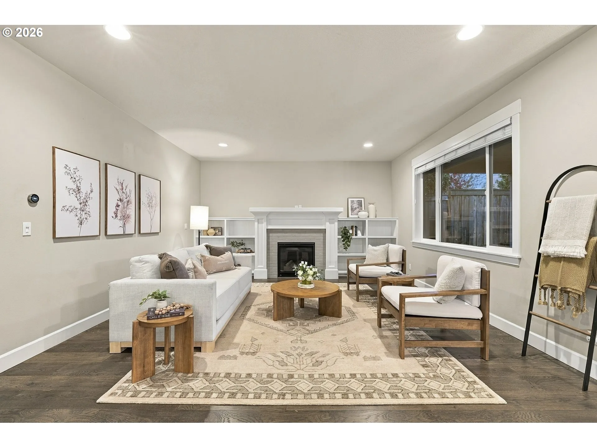 Living Room-Fireplace