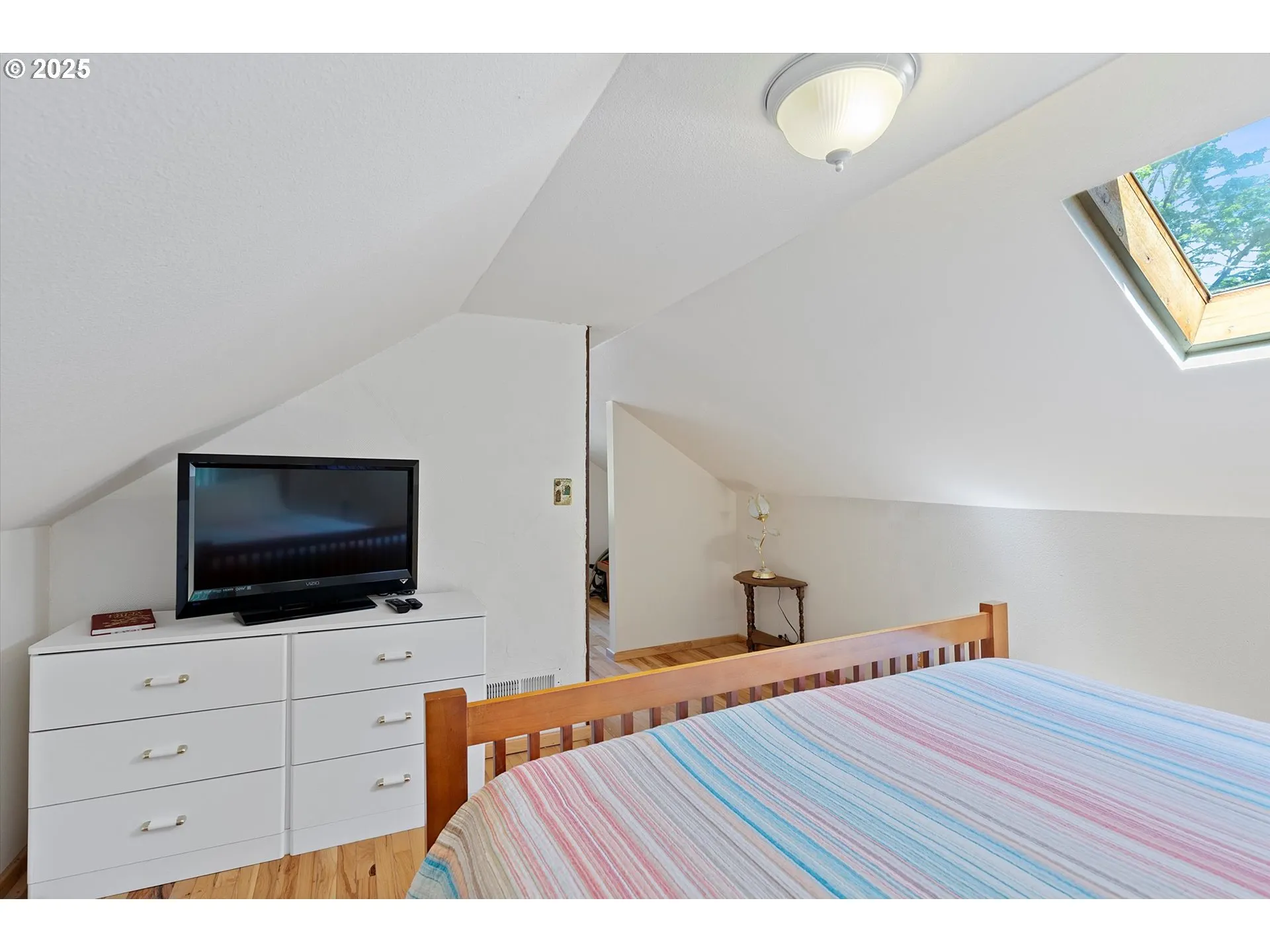 Bedroom, Primary