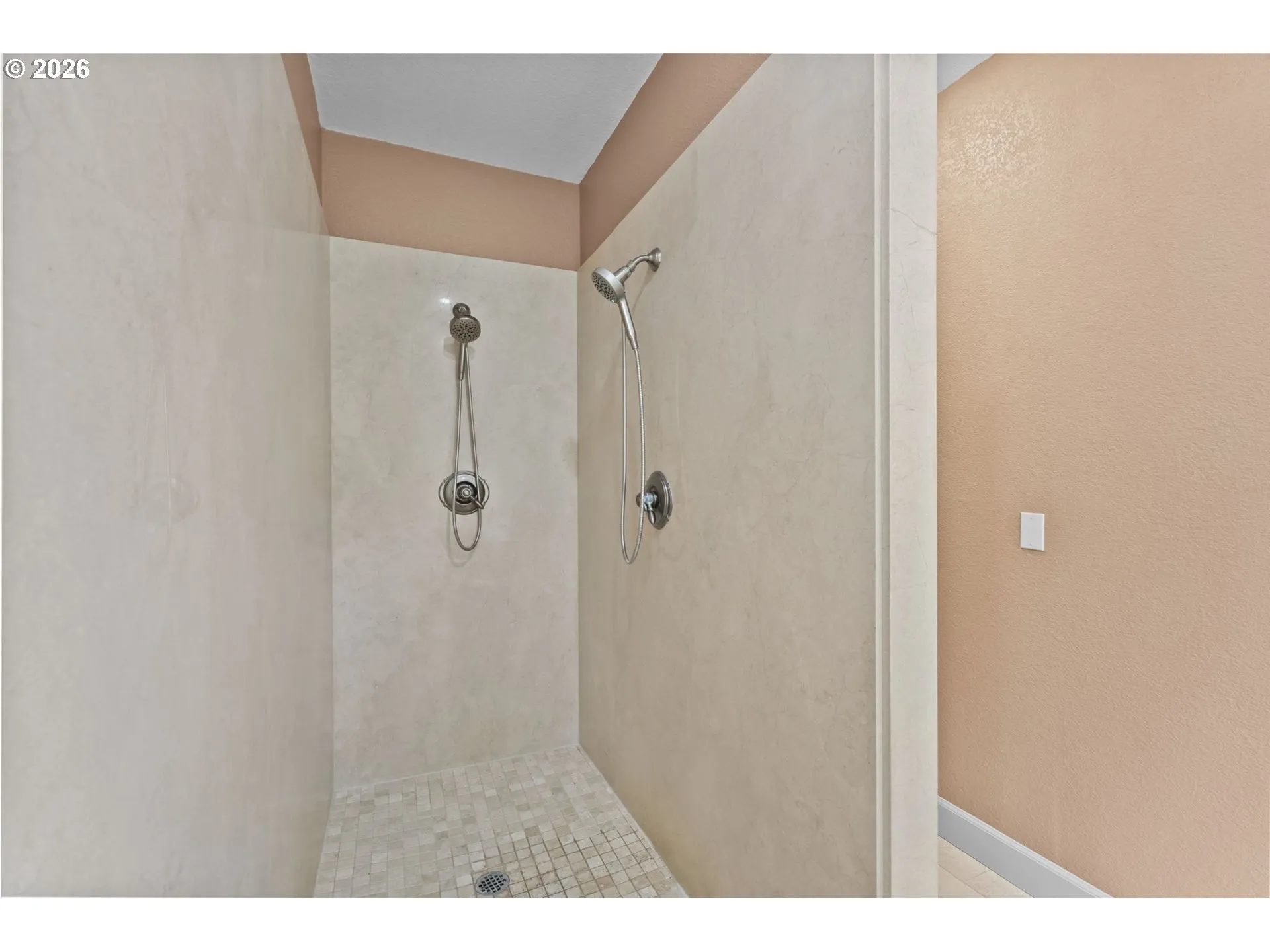 Bathroom-Walk in Shower