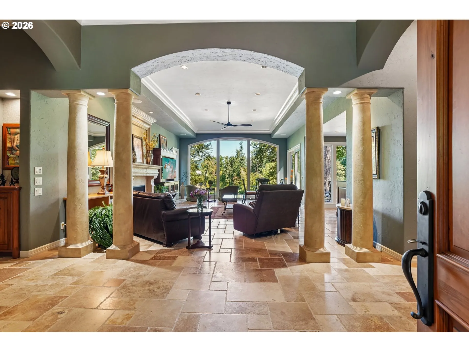 Entrance/Foyer