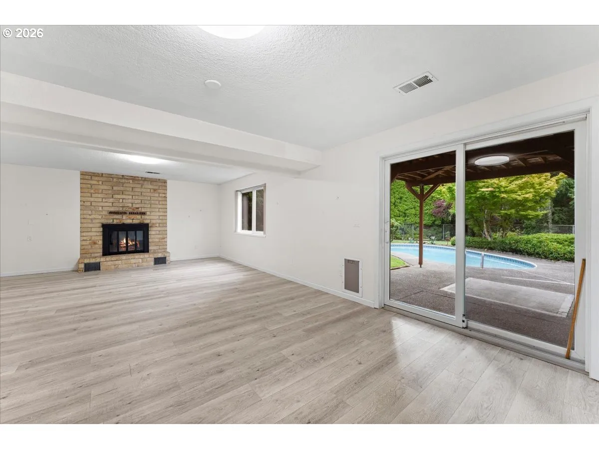 Family Room-Lower