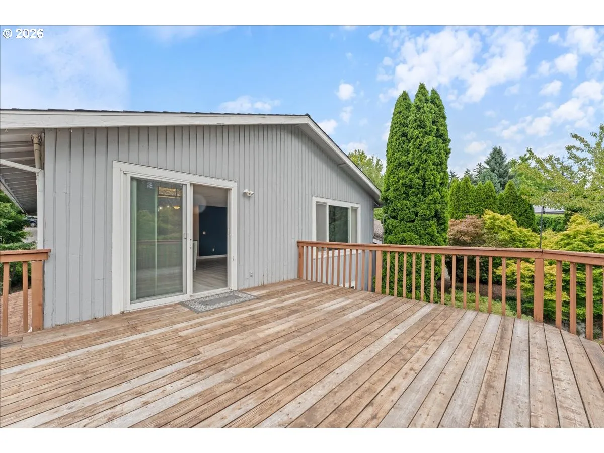 Deck-Upper