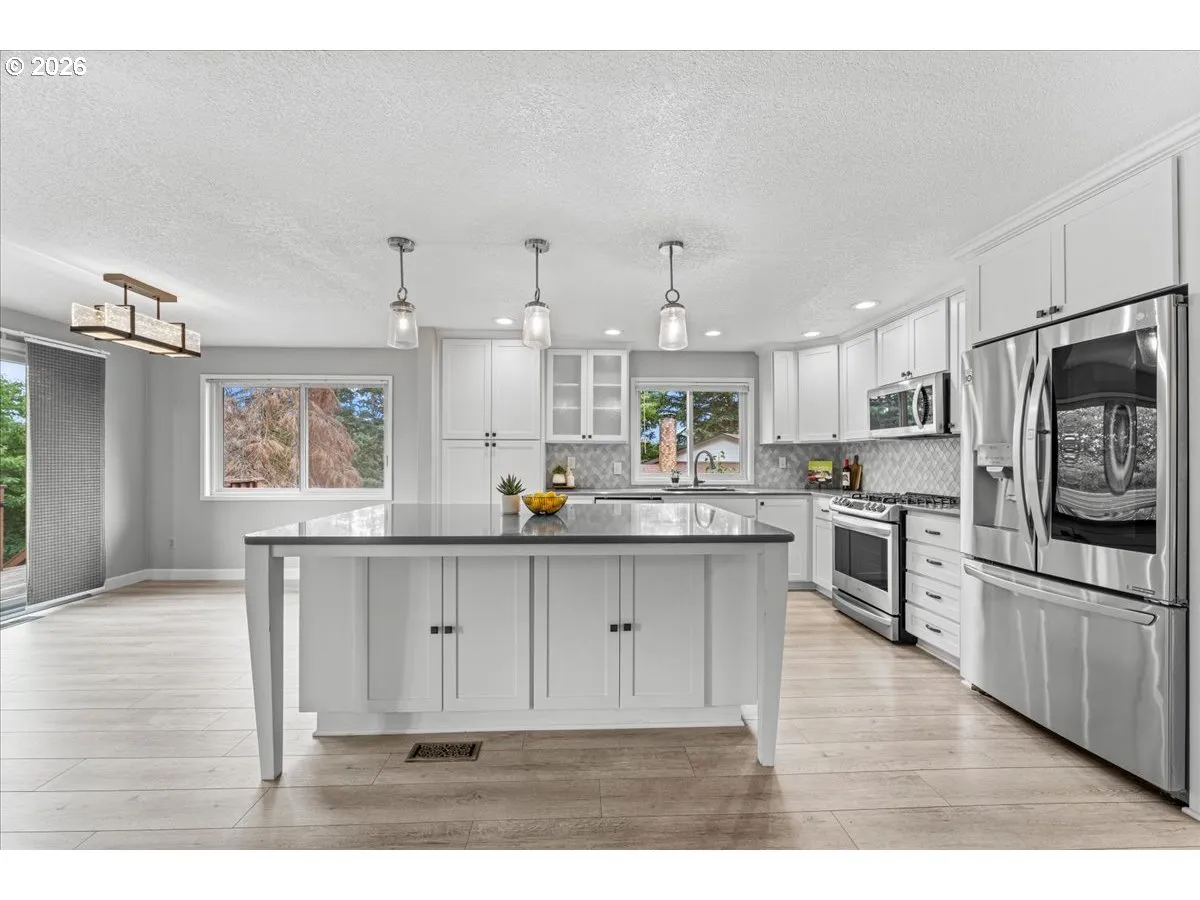 Kitchen-Island