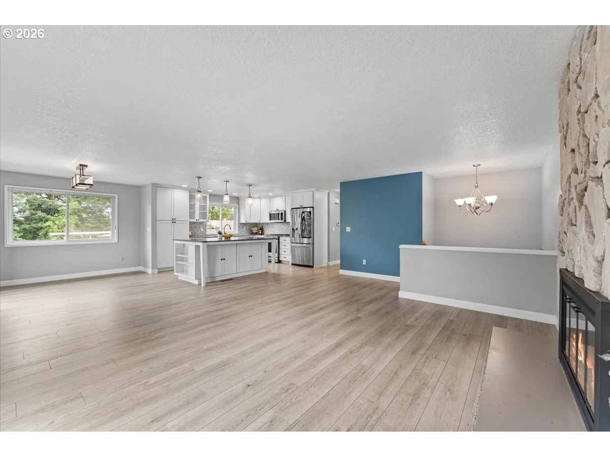 Kitchen/Living Room