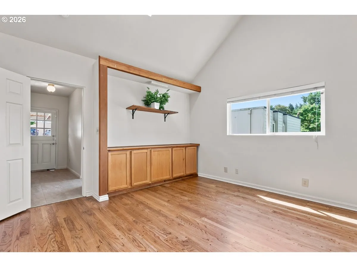 Dining Room-Built-In Cabinets